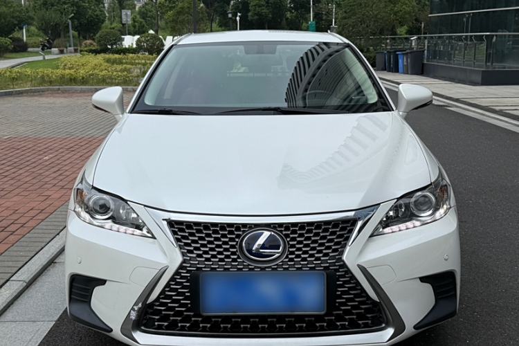 Used Lexus CT 2017 CT200h Elite Edition Solid Color China V Standard Exterior 1