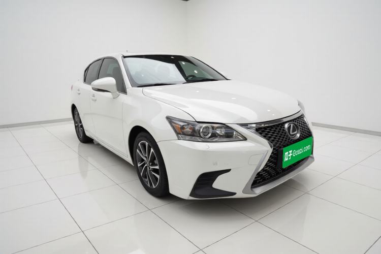 Used Lexus CT 2017 CT200h Elite Edition Solid Color China V Standard Exterior 2