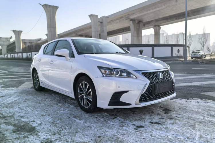 Used Lexus CT 2017 CT200h Elite Edition Solid Color China V Standard Exterior 2