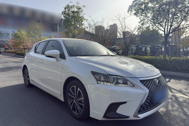 Used Lexus CT 2017 CT200h Elite Edition Solid Color China V Standard Exterior 2