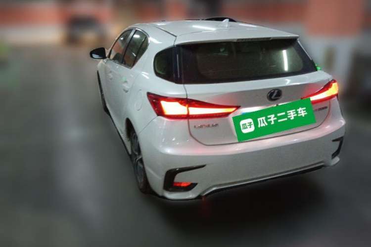 Used Lexus CT 2017 CT200h Elite Edition Solid Color China V Standard Exterior 3