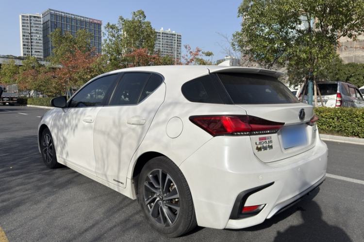 Used Lexus CT 2017 CT200h Elite Edition Solid Color China V Standard Exterior 3