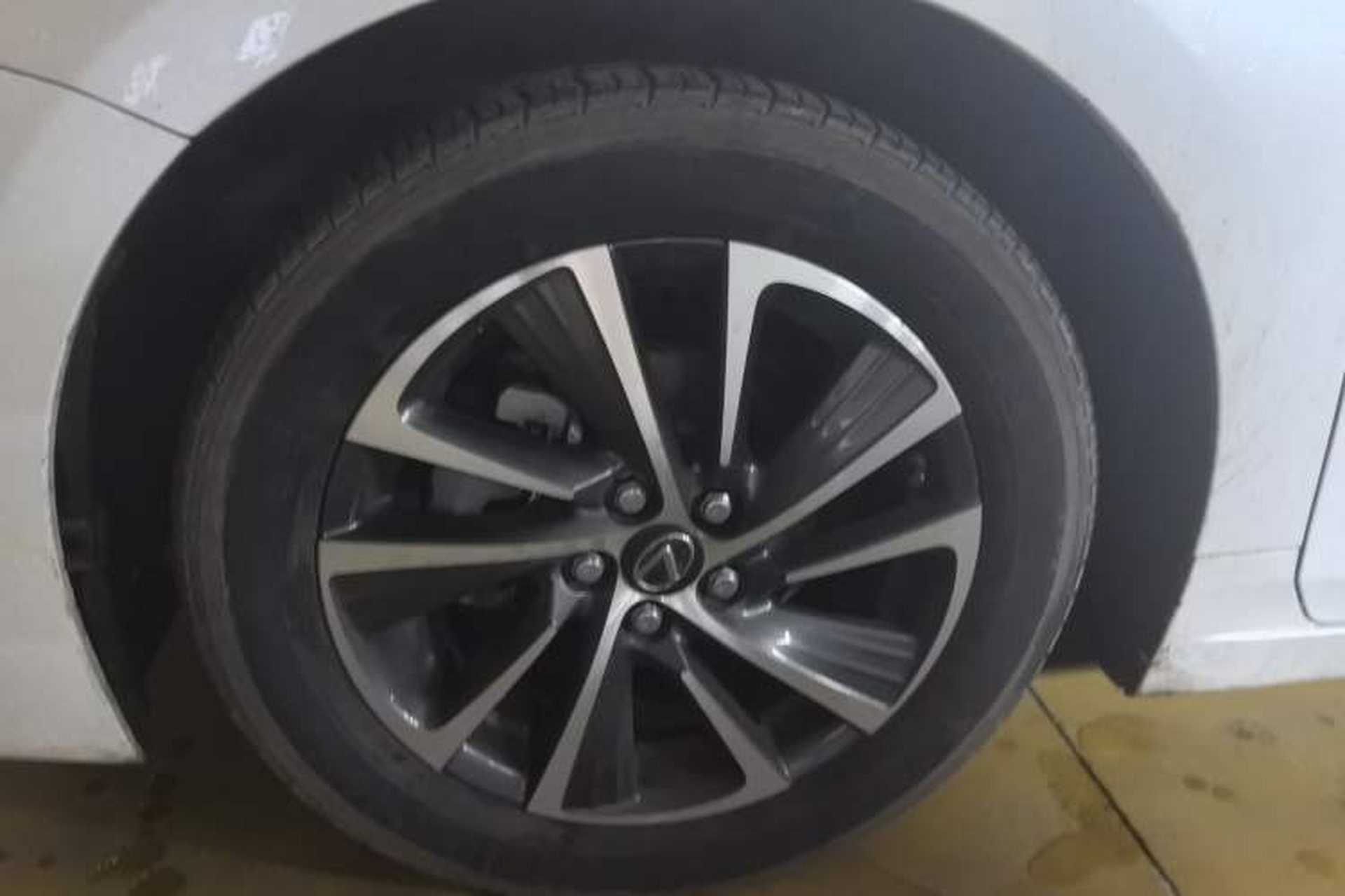 Used Lexus CT 2017 CT200h Elite Edition Solid Color China V Standard Exterior 4