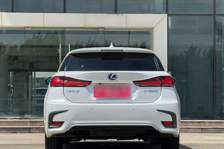 Used Lexus CT 2017 CT200h Elite Edition Solid Color China V Standard Exterior 4