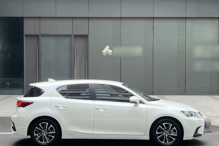 Used Lexus CT 2017 CT200h Elite Edition Solid Color China V Standard Exterior 8
