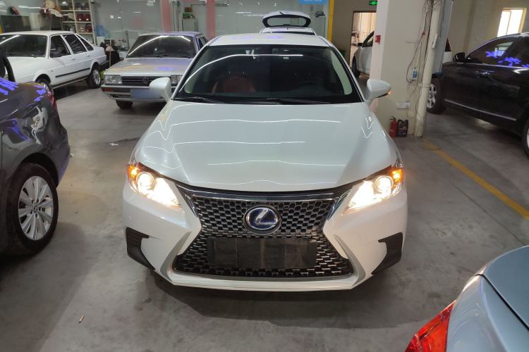 Used Lexus CT 2017 CT200h Elite Edition Monotone China VI Front