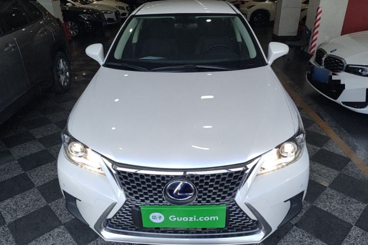 Used Lexus CT 2017 CT200h Elite Edition Solid Color China V Standard Front