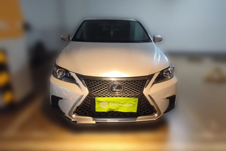 Used Lexus CT 2017 CT200h Elite Edition Two-Tone China V Standard Front