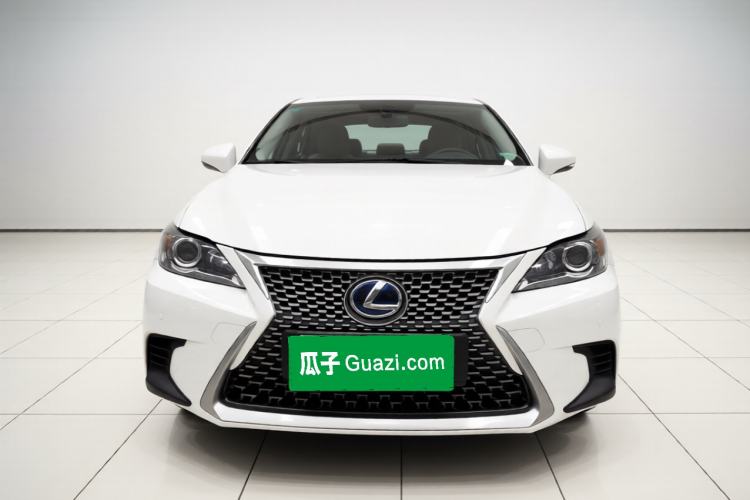 Used Lexus CT 2017 CT200h Comfort Edition Monochrome China VI Front