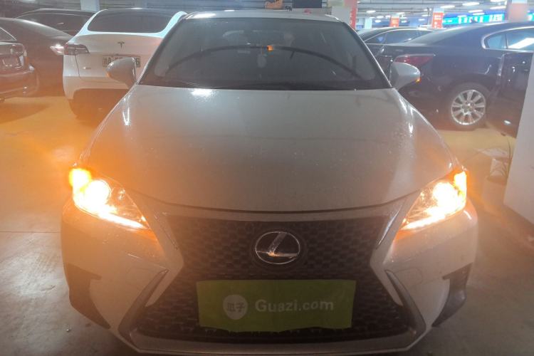 Used Lexus CT 2017 CT200h Elite Edition Solid Color China V Standard Front
