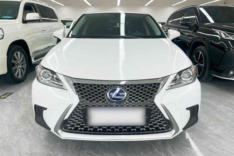 Used Lexus CT 2017 CT200h Elite Edition Solid Color China V Standard Front