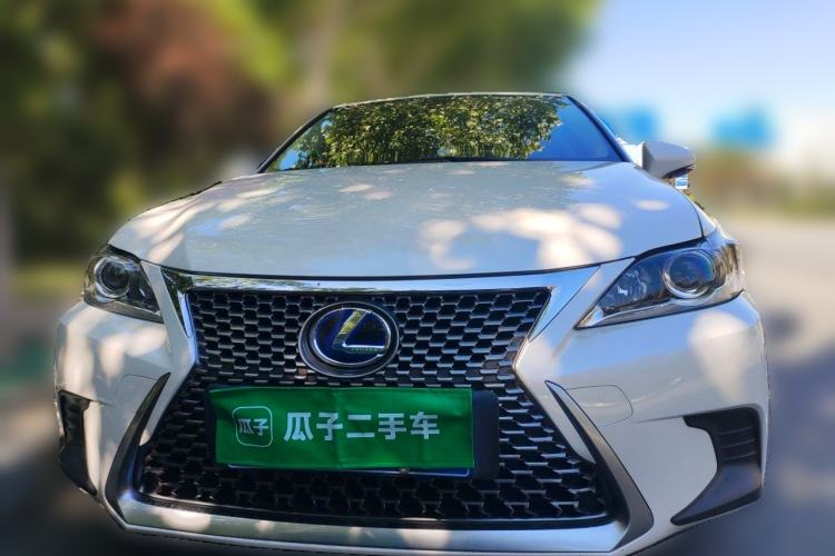 Used Lexus CT 2017 CT200h Comfort Edition Monochrome China VI Front