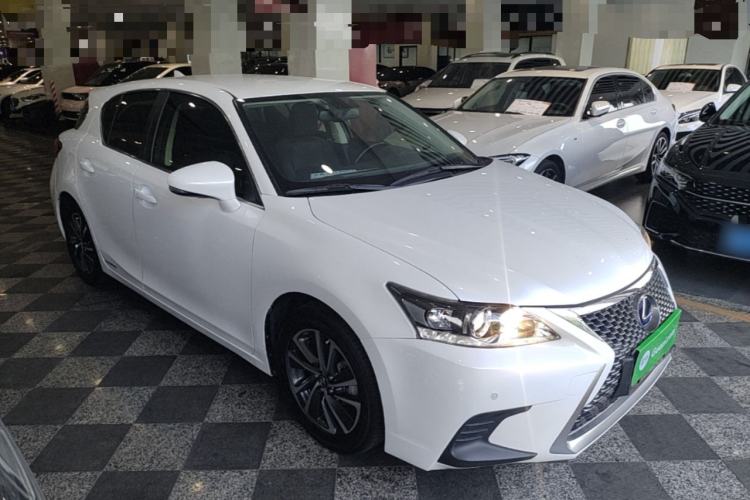 Used Lexus CT 2017 CT200h Elite Edition Solid Color China V Standard Front Right 45 Deg