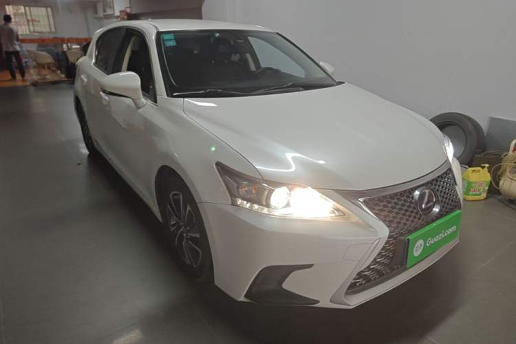 Used Lexus CT 2017 CT200h Elite Edition Monotone China VI Front Right 45 Deg