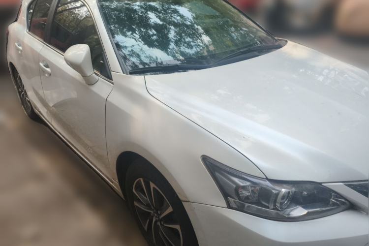 Used Lexus CT 2017 CT200h Comfort Edition Monochrome China V Standard Front Right 45 Deg