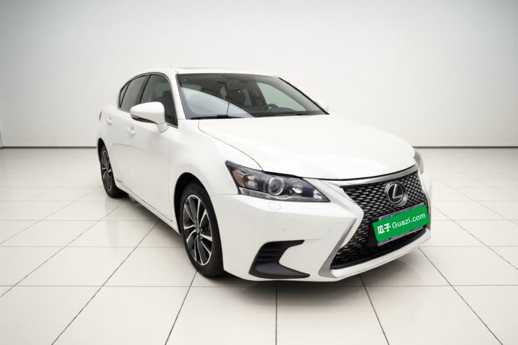 Used Lexus CT 2017 CT200h Comfort Edition Monochrome China VI Front Right 45 Deg