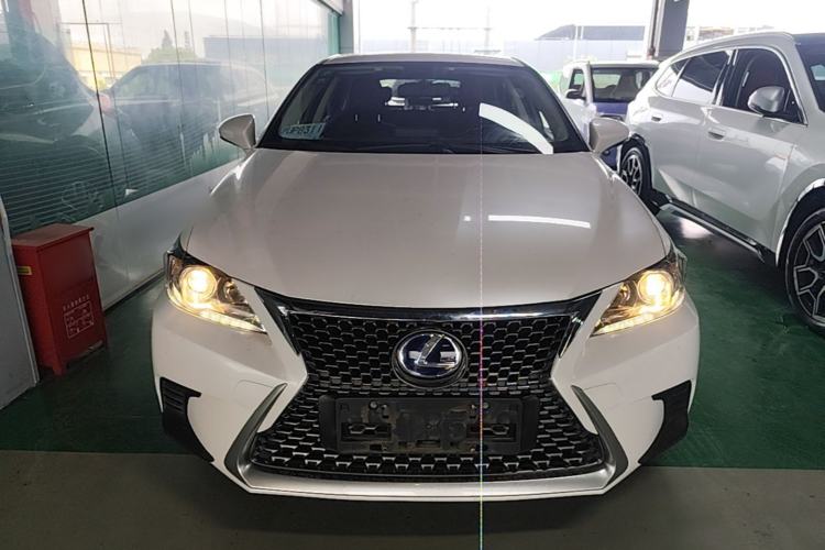 Used Lexus CT 2017 CT200h Comfort Edition Monochrome China V Standard Front