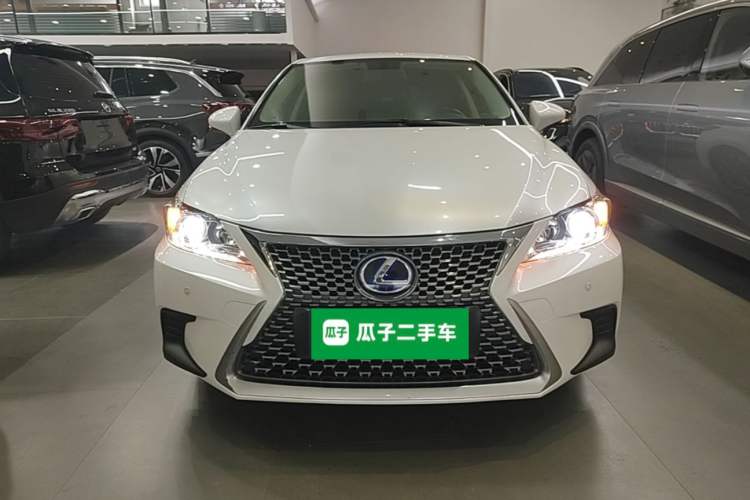 Used Lexus CT 2017 CT200h Elite Edition Solid Color China V Standard Front