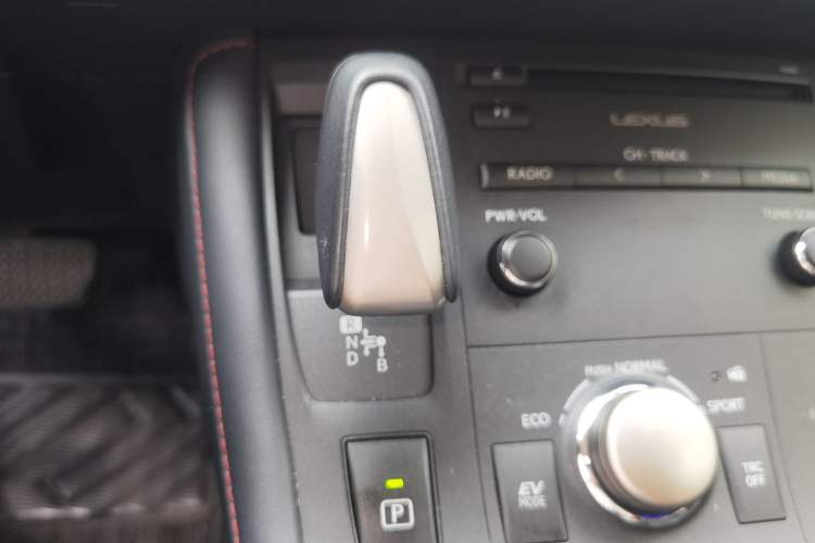Used Lexus CT 2017 CT200h Comfort Edition Monochrome China VI Gear Lever