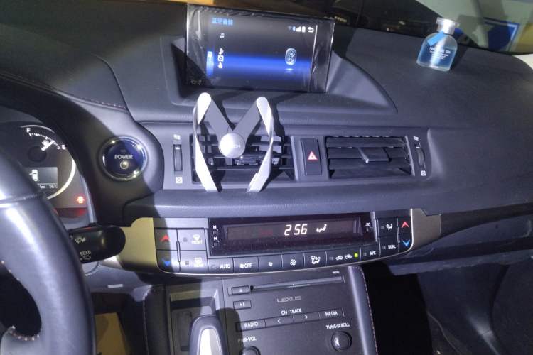 Used Lexus CT 2017 CT200h Comfort Edition Monochrome China V Standard Gear Lever