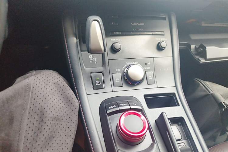 Used Lexus CT 2017 CT200h Comfort Edition Monochrome China V Standard Gear Lever