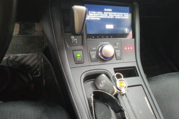 Used Lexus CT 2017 CT200h Elite Edition Monotone China VI Gear Lever