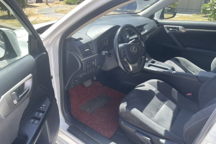Used Lexus CT 2017 CT200h Elite Edition Monotone China VI Interior 3