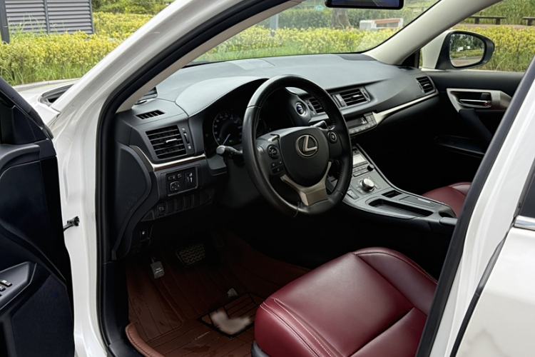 Used Lexus CT 2017 CT200h Elite Edition Solid Color China V Standard Interior 6
