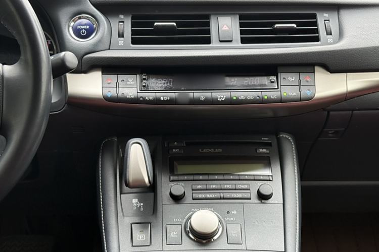 Used Lexus CT 2017 CT200h Elite Edition Solid Color China V Standard Interior 8