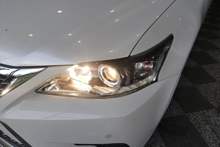 Used Lexus CT 2017 CT200h Elite Edition Solid Color China V Standard Left Front Headlight