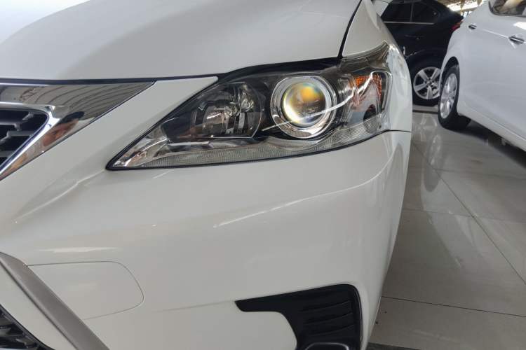 Used Lexus CT 2017 CT200h Elite Edition Monotone China VI Left Front Headlight