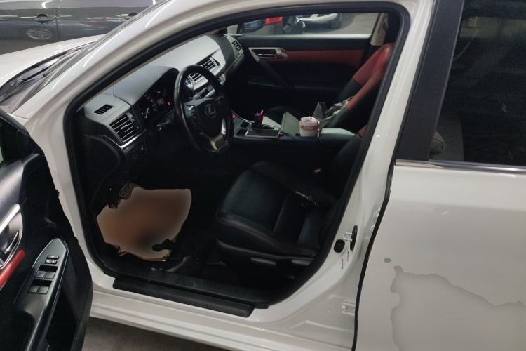 Used Lexus CT 2017 CT200h Elite Edition Monotone China VI Left Front Seat