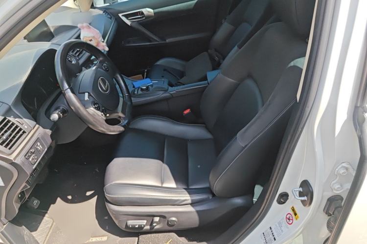 Used Lexus CT 2017 CT200h Comfort Edition Monochrome China V Standard Left Front Seat