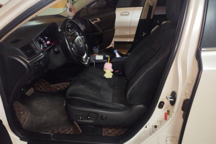 Used Lexus CT 2017 CT200h Elite Edition Two-Tone China V Standard Left Front Seat