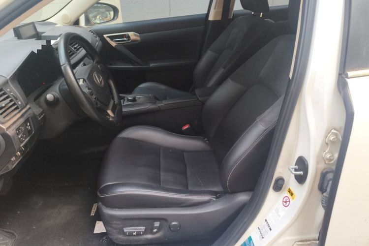Used Lexus CT 2017 CT200h Comfort Edition Monochrome China V Standard Left Front Seat
