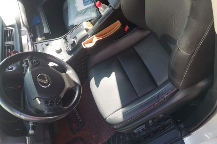 Used Lexus CT 2017 CT200h Comfort Edition Monochrome China V Standard Left Front Seat