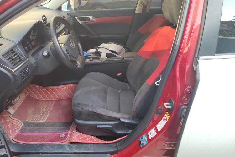 Used Lexus CT 2017 CT200h Elite Edition Two-Tone China V Standard Left Front Seat