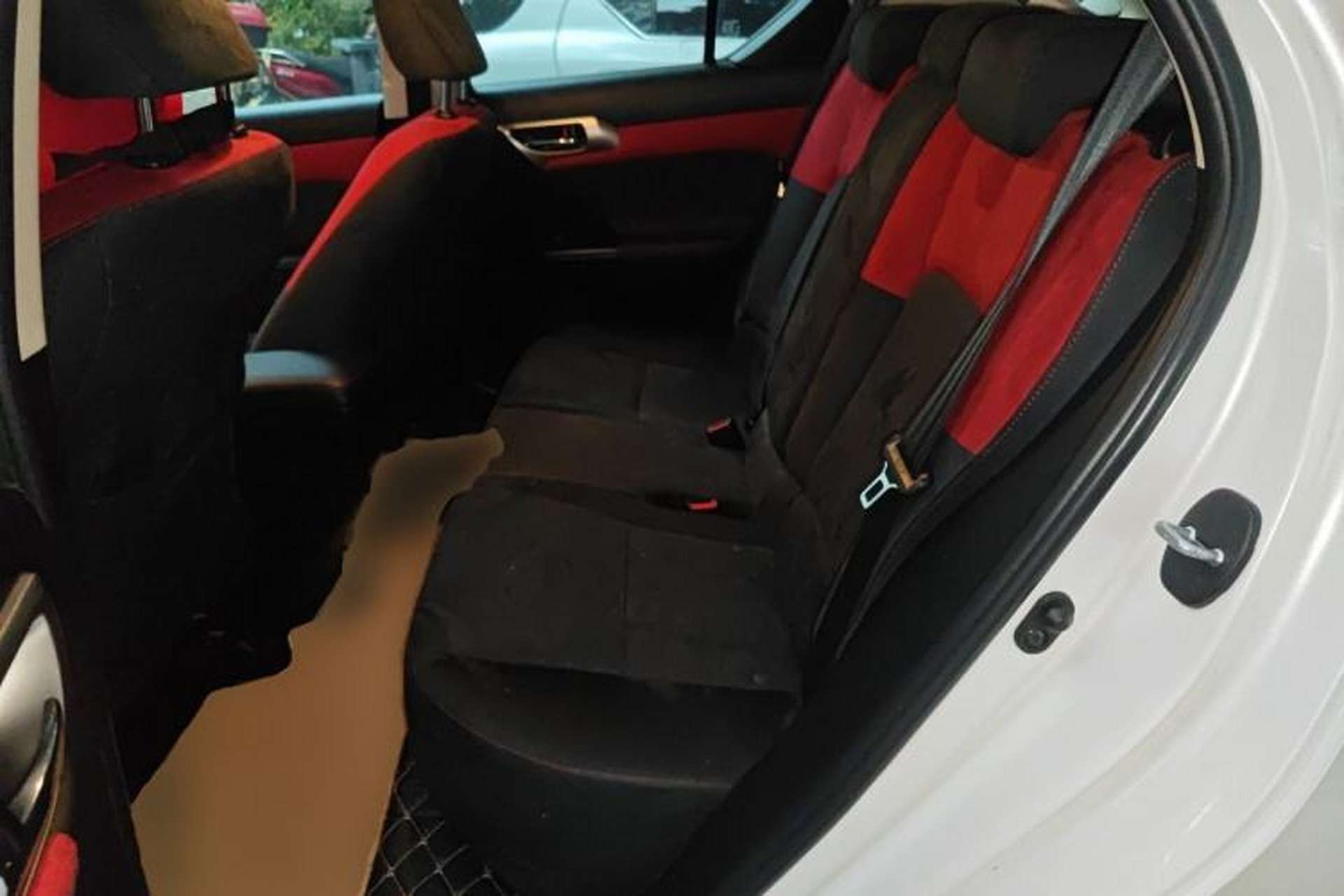 Used Lexus CT 2017 CT200h Elite Edition Solid Color China V Standard Left Rear Seat
