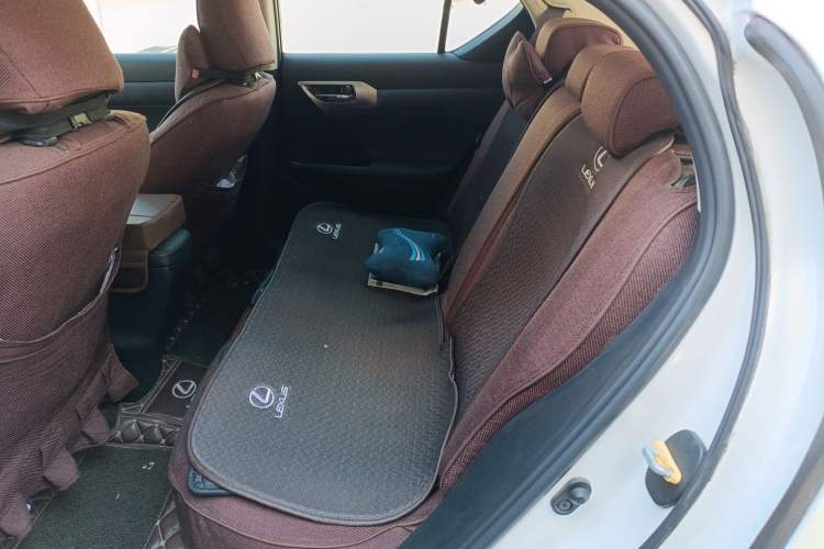 Used Lexus CT 2017 CT200h Elite Edition Solid Color China V Standard Left Rear Seat