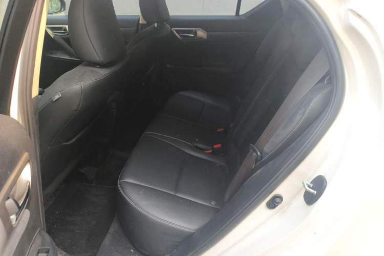 Used Lexus CT 2017 CT200h Comfort Edition Monochrome China V Standard Left Rear Seat