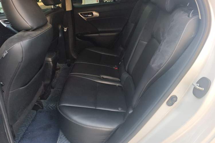 Used Lexus CT 2017 CT200h Comfort Edition Monochrome China V Standard Left Rear Seat