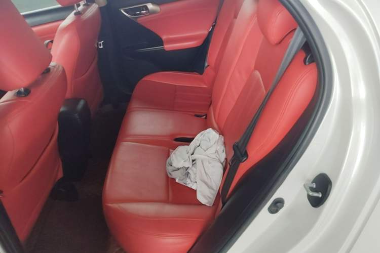 Used Lexus CT 2017 CT200h Elite Edition Solid Color China V Standard Left Rear Seat