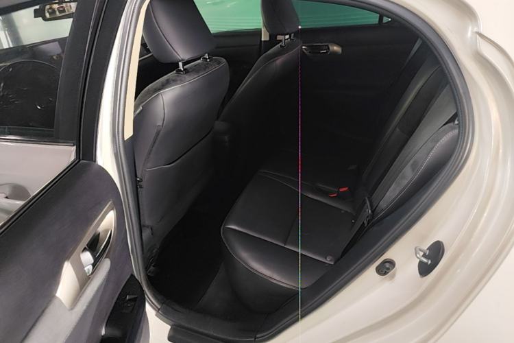 Used Lexus CT 2017 CT200h Comfort Edition Monochrome China V Standard Left Rear Seat