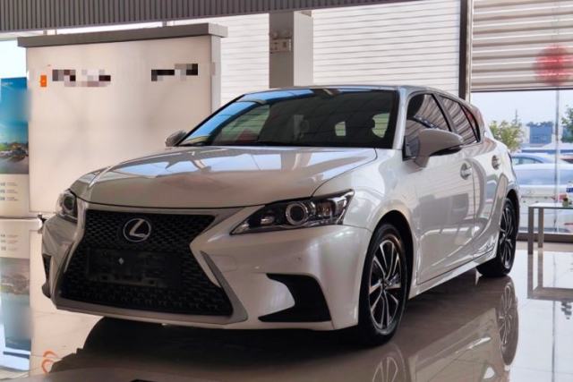 Used Lexus CT 2017 CT200h Elite Edition Monotone China VI