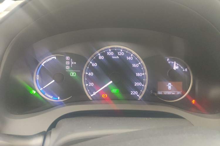 Used Lexus CT 2017 CT200h Comfort Edition Two-Tone China V Standard Odometer Close Up
