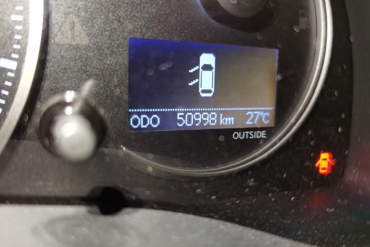 Used Lexus CT 2017 CT200h Elite Edition Solid Color China V Standard Odometer Close Up