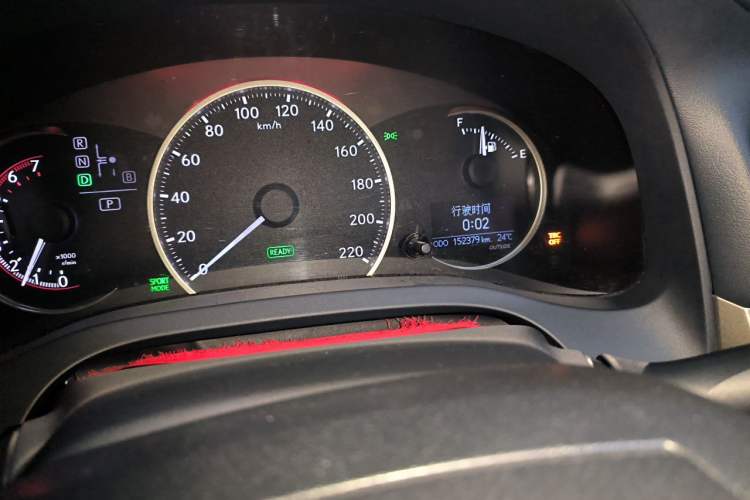 Used Lexus CT 2017 CT200h Comfort Edition Monochrome China V Standard Odometer Close Up