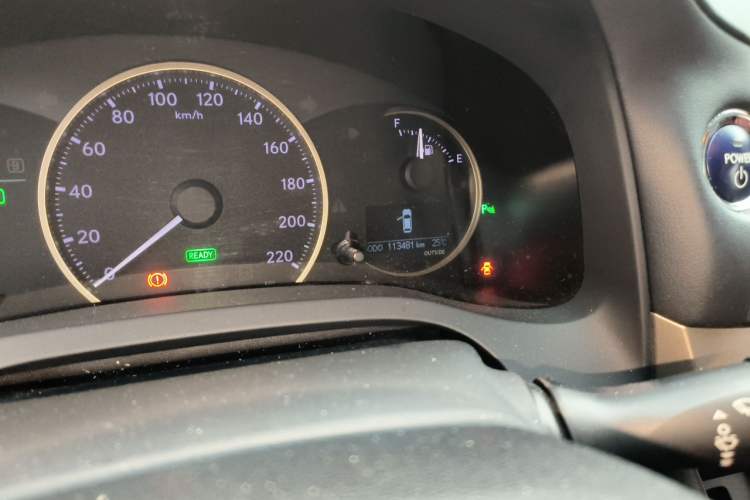 Used Lexus CT 2017 CT200h Elite Edition Monotone China VI Odometer Close Up