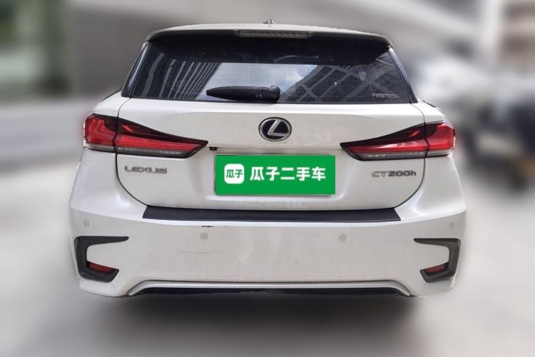 Used Lexus CT 2017 CT200h Comfort Edition Two-Tone China V Standard Rear