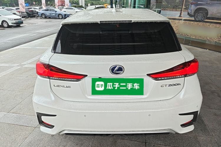 Used Lexus CT 2017 CT200h Elite Edition Monotone China VI Rear